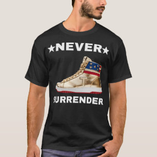 Camiseta Donald Trump: Un hombre débil nunca se rinde a fav