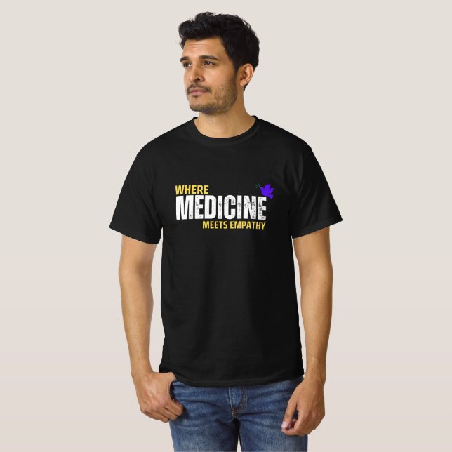 Camiseta Donde la medicina satisface la empatía (Anverso completo)
