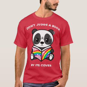 Camiseta Don't Judge A Book By Its Cover Reading Nerd Panda