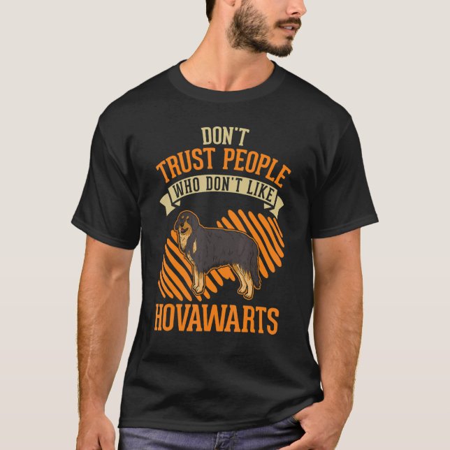 Camiseta Don't Trust people Who don't like Hovawarts (Anverso)