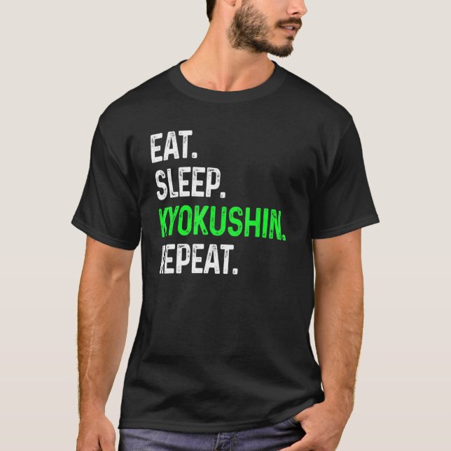 Camiseta Dormir Kyokushushin repite combate de artes marcia (Anverso)