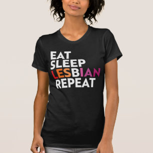CAMISETA DORMIR LA REPETICIÓN LESBIANA