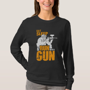 Camiseta Dormir Y Correr Con Una Pintonera De Pistola