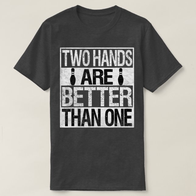 Camiseta Dos Bolas Mandadas - Dos Manos Son Mejor Que Una (Diseño del anverso)