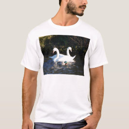 Camiseta Dos cisnes y un pato