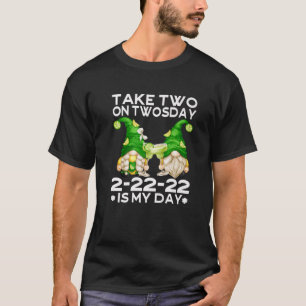 Camiseta Dos Días 2-22-22 Fiesta Con Margarit De Bebida Gra