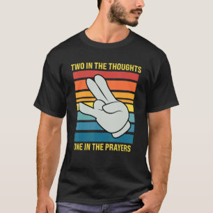Camiseta Dos En Los Pensamientos Uno En El Sombrerero De La