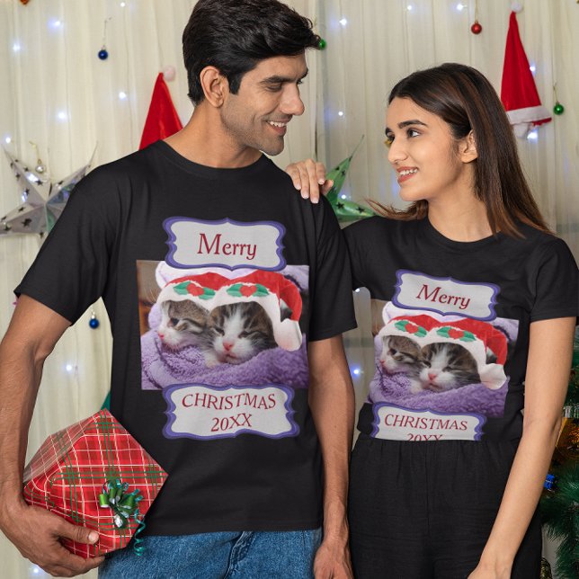 Camiseta Dos Gatitos Santa Sombreros Feliz Navidad 20XX Uni (Two Kittens Santa Hats Merry Christmas 20XX Unisex T-Shirt)