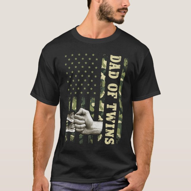 Camiseta Dos Hombres Camuflan Bandera Estadounidense Papá D (Anverso)