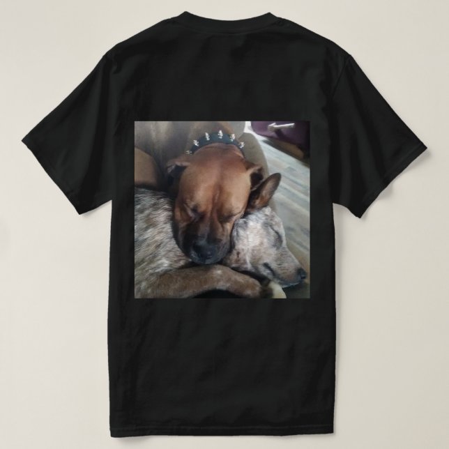 Camiseta Dos perros acullándose pacíficamente (Reverso del diseño)