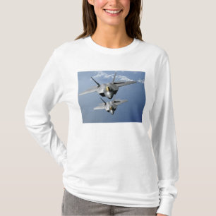 Camiseta Dos rapaces F-22 vuelan sobre el Océano Pacífico