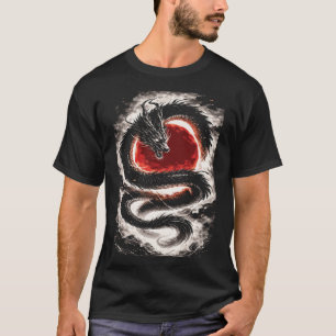 Camiseta Dragon Coil sobre un eclipse rojo - Arte japonés