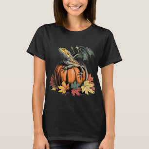 Camiseta Dragón con barba alada en la calabaza