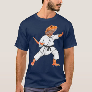 Camiseta Dramones con barba divertidos haciendo Karate Samu