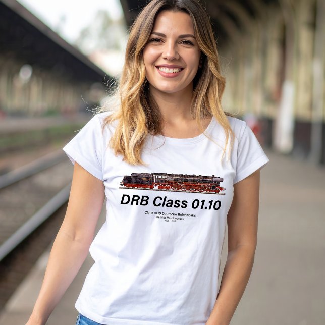 Camiseta DRB Class 01.10 Deutsche Reichsbahn Steam Train (DRB Class 01.10 Deutsche Reichsbahn Steam Train. Womens Basic T-Shirt)