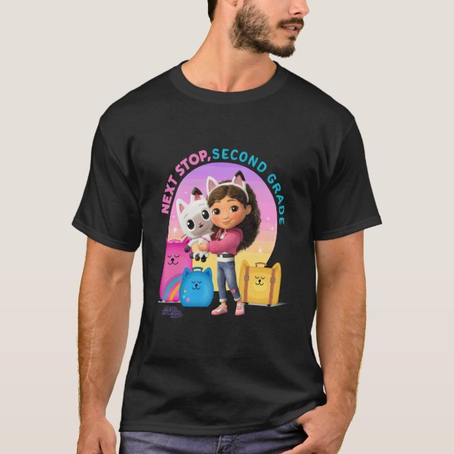 Camiseta DreamWorks Gabbyu2019s Dollhouse Next Stop Second  (Anverso)