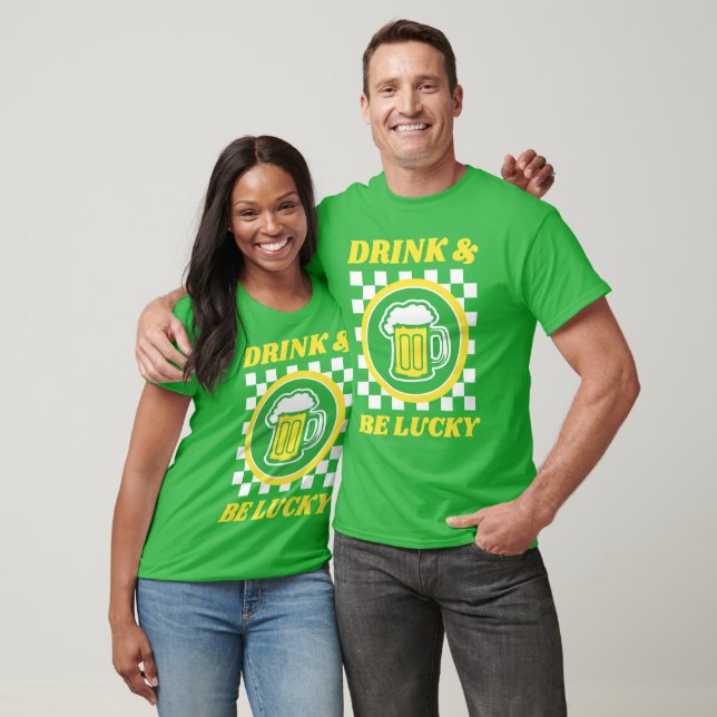 Camiseta Drink & Be Lucky (Unisexo)