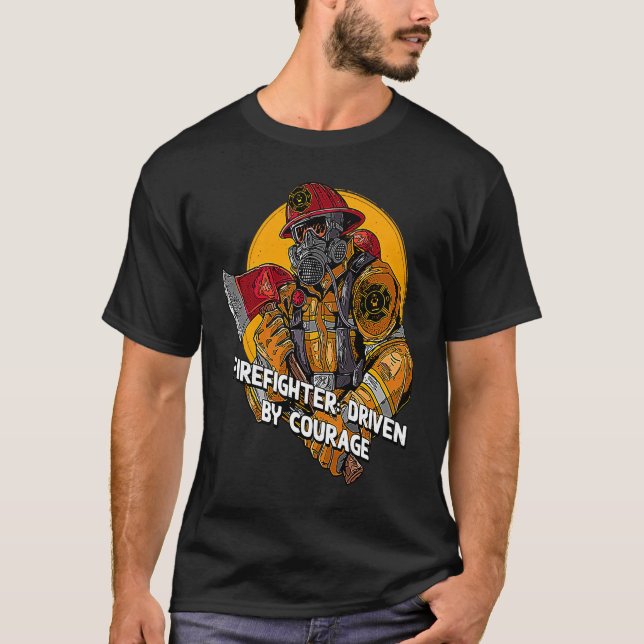 Camiseta Driven by Courage Firefighter First Responders Fir (Anverso)