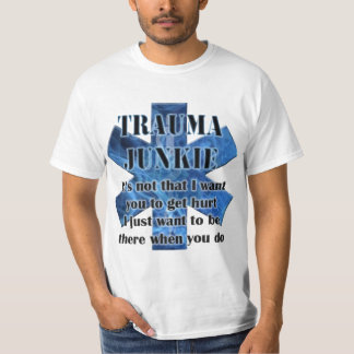 Camiseta drogadicto del paramédico