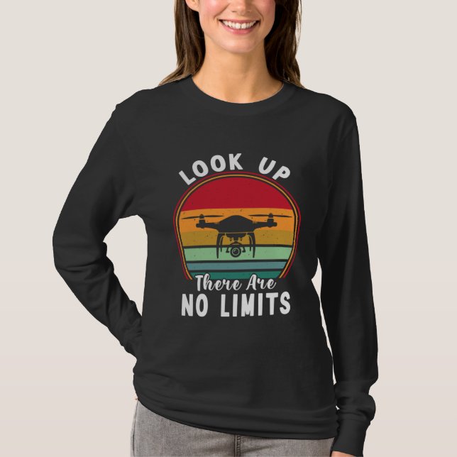 Camiseta Drone Pilot Look Up There Are No Limits FPV Quadco (Anverso)