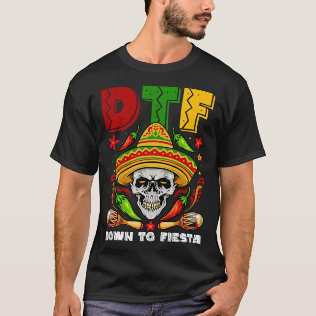 Camiseta DTF Abajo Fiesta Calaca Mexicana Sombrero Cinco D (Anverso)