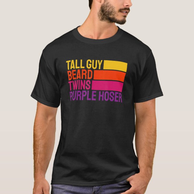 Camiseta Dudes Youth Slogan Tall Guy Beard Twins Purple Hos (Anverso)