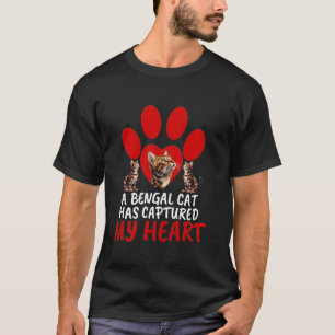 Camiseta Dueño de gato UN GATO BENGALÍ HA CAPTURADO MI CORA