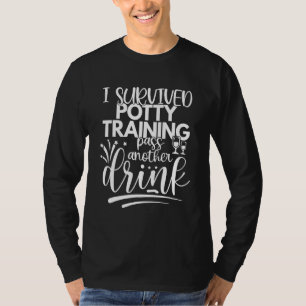 Camiseta Dueño de perro Chiste de vino sobreviví a Cachorro