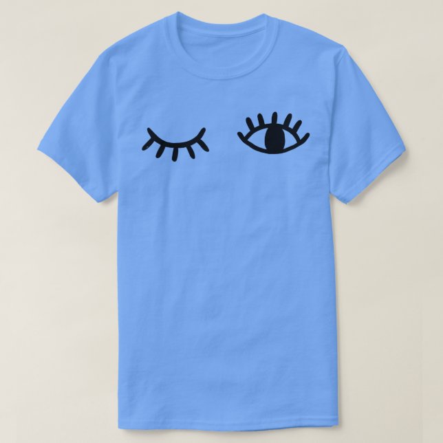Camiseta Duermo Con Un Ojo Cerrado Y Un Ojo Abierto Pullo (Diseño del anverso)