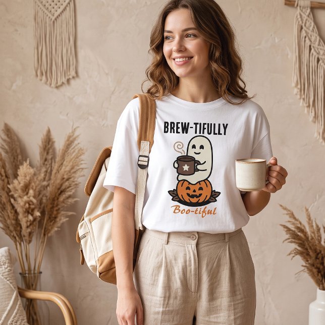 Camiseta Dulce Fantasma Bebiendo Café Halloween (Subido por el creador)