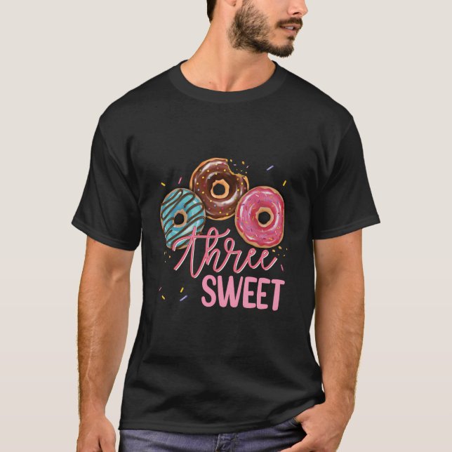Camiseta Dulce Tres Tercer Chica De Nacimiento De Oro Donut (Anverso)