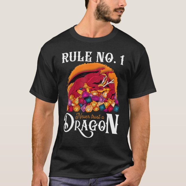 Camiseta Dungeon Dice Shirt Never Trust A Dragon RPG Gamers (Anverso)