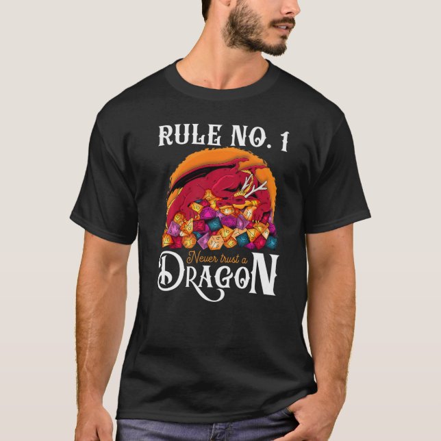 Camiseta Dungeon Dice Shirt Never Trust A Dragon RPG Gamers (Anverso)