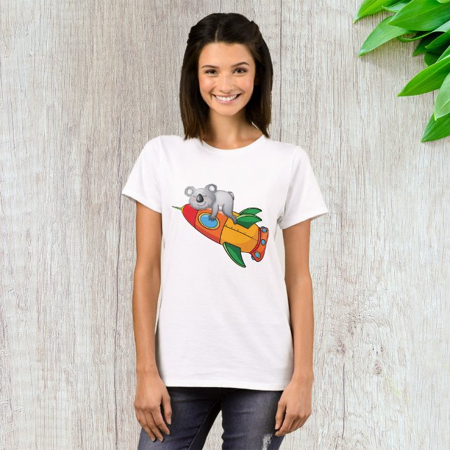Camiseta Durmiendo Koala en un cohete colorido (Subido por el creador)