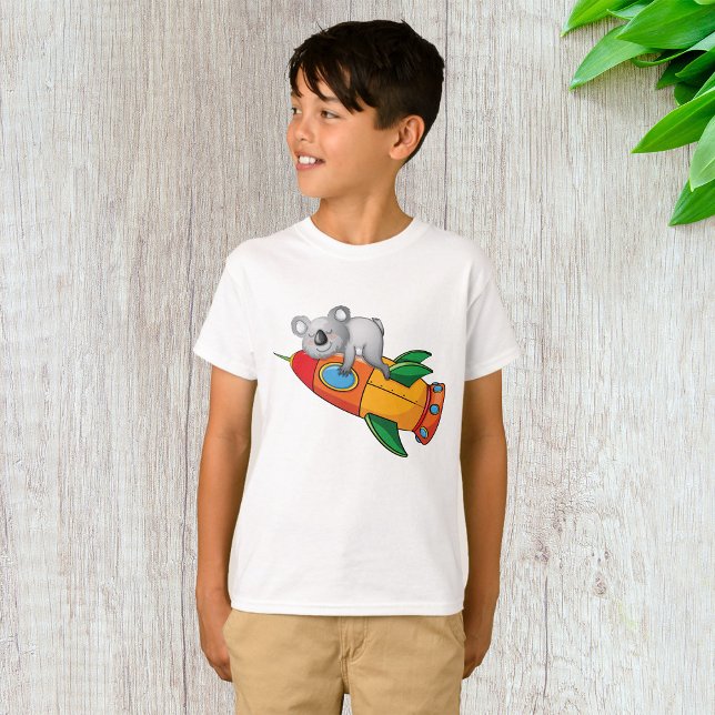Camiseta Durmiendo Koala en un cohete colorido (Subido por el creador)