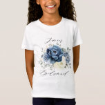 Camiseta Dusty Marina Azul Champagne Ivory Junior Bridesmai<br><div class="desc">Ropa de novias junior con flores de azul turquesa con un elegante ramo de azul marino, azul real , blanco , oro, marfil de champán, rosa de color rubor , brotes de flores de ranunculus y hojas de eucalipto verde salado y elegante ramo de acuarela. Comuníquese conmigo para obtener ayuda...</div>