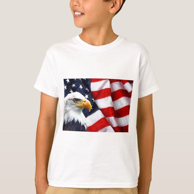 Camiseta Eagle calvo norteamericano en bandera americana (Anverso)