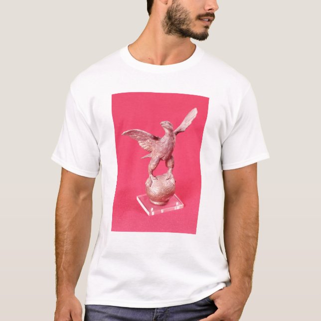 Camiseta Eagle con las alas separadas en una bola (Anverso)