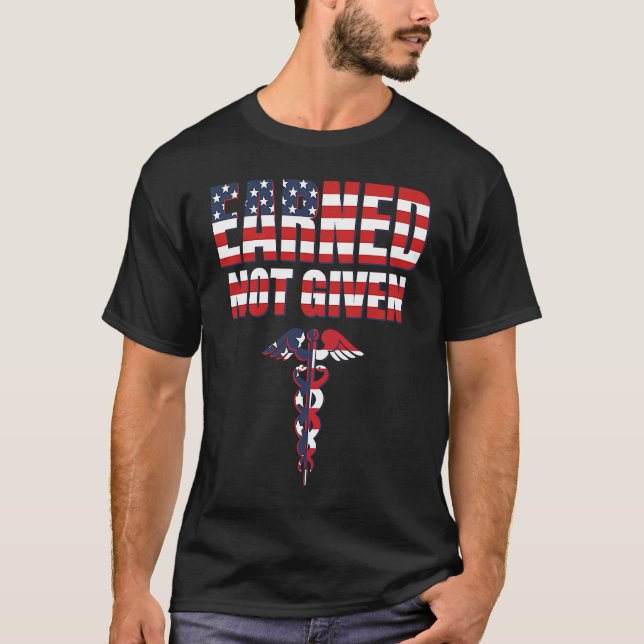 Camiseta Earned Not Given RN Nurse For Men And Women Nursin (Anverso)