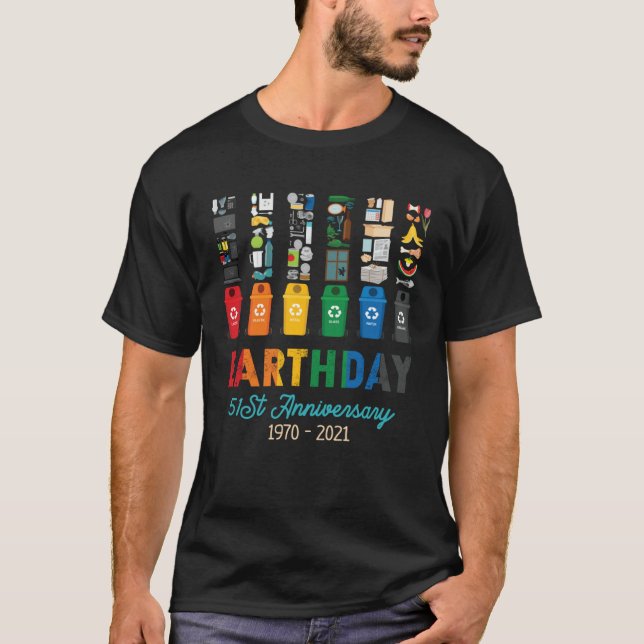 Camiseta Earth Day 51st Anniversary 2021 Trash bin Garbage  (Anverso)