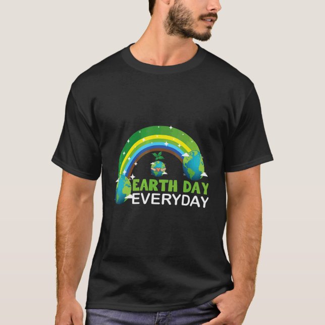 Camiseta Earth Day Everyday Rainbow Love World Earth Planea (Anverso)