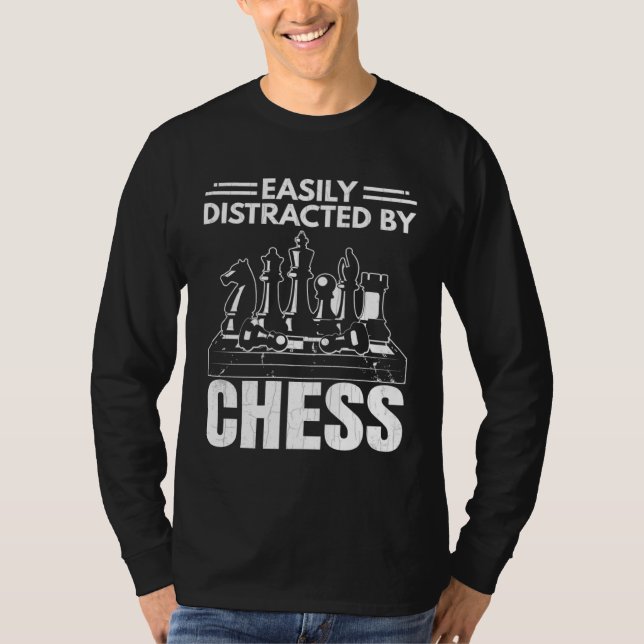 Camiseta Easily Distracted By Chess  Sports Player Coach Gr (Anverso)