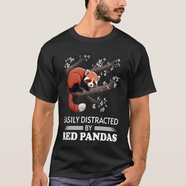 Camiseta Easily Distracted By Red Pandas Red Panda (Anverso)