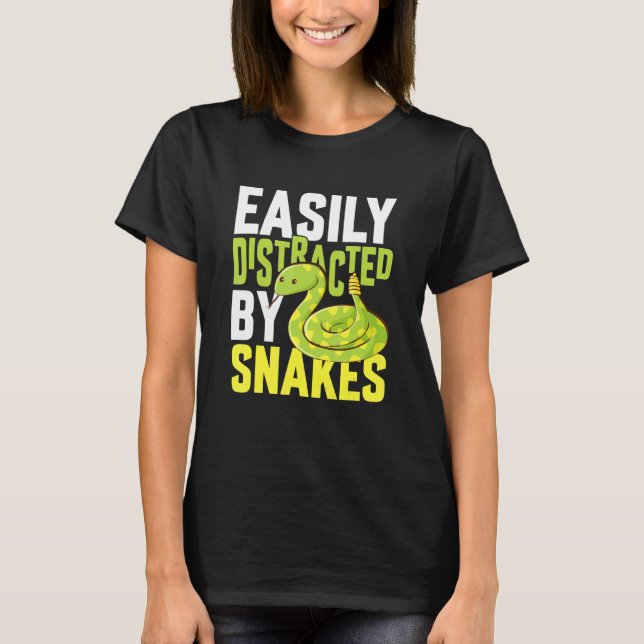 Camiseta Easily Distracted By Snakes  Reptile  Snake (Anverso)