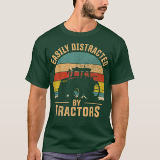 Camiseta Easily Distracted By Tractors Farmer Tractor Funny