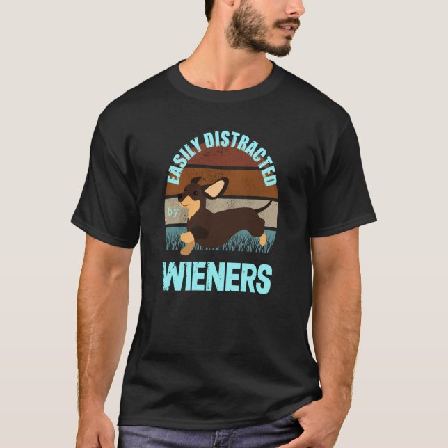 Camiseta Easily Distracted By Wieners Doxie Mom Dachshund M (Anverso)