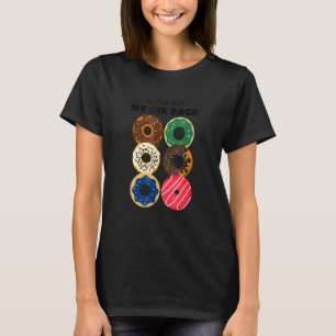 Camiseta Echa Un Vistazo A Mi Paquete De Seis Donuts