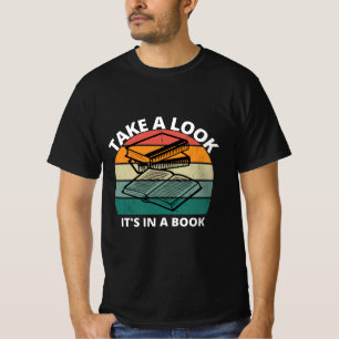 Camiseta Echa un vistazo a un libro
