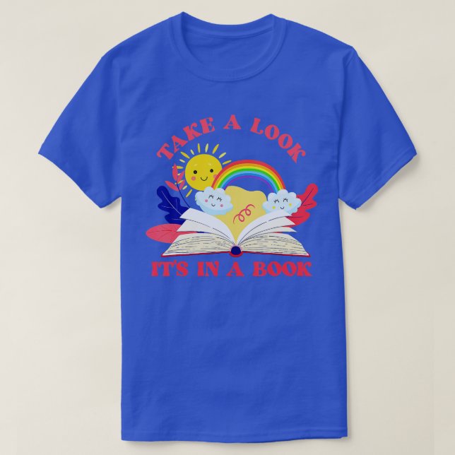 Camiseta Echa Un Vistazo A Un Libro Nubes Arcoiris 1 (Diseño del anverso)