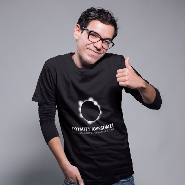 Camiseta Eclipse solar impresionante (Subido por el creador)